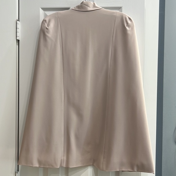 NWT HYFVE cape open jacket tan lightweight beige size M - Picture 3 of 4